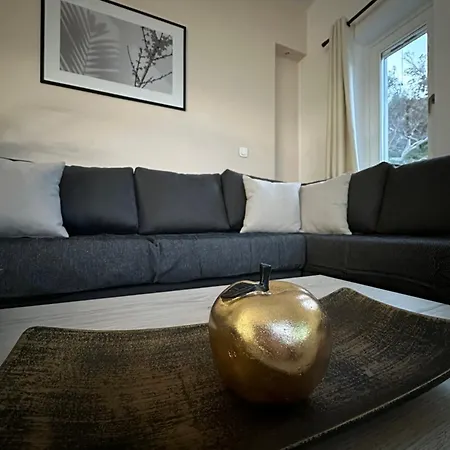 Klisy Apartment *